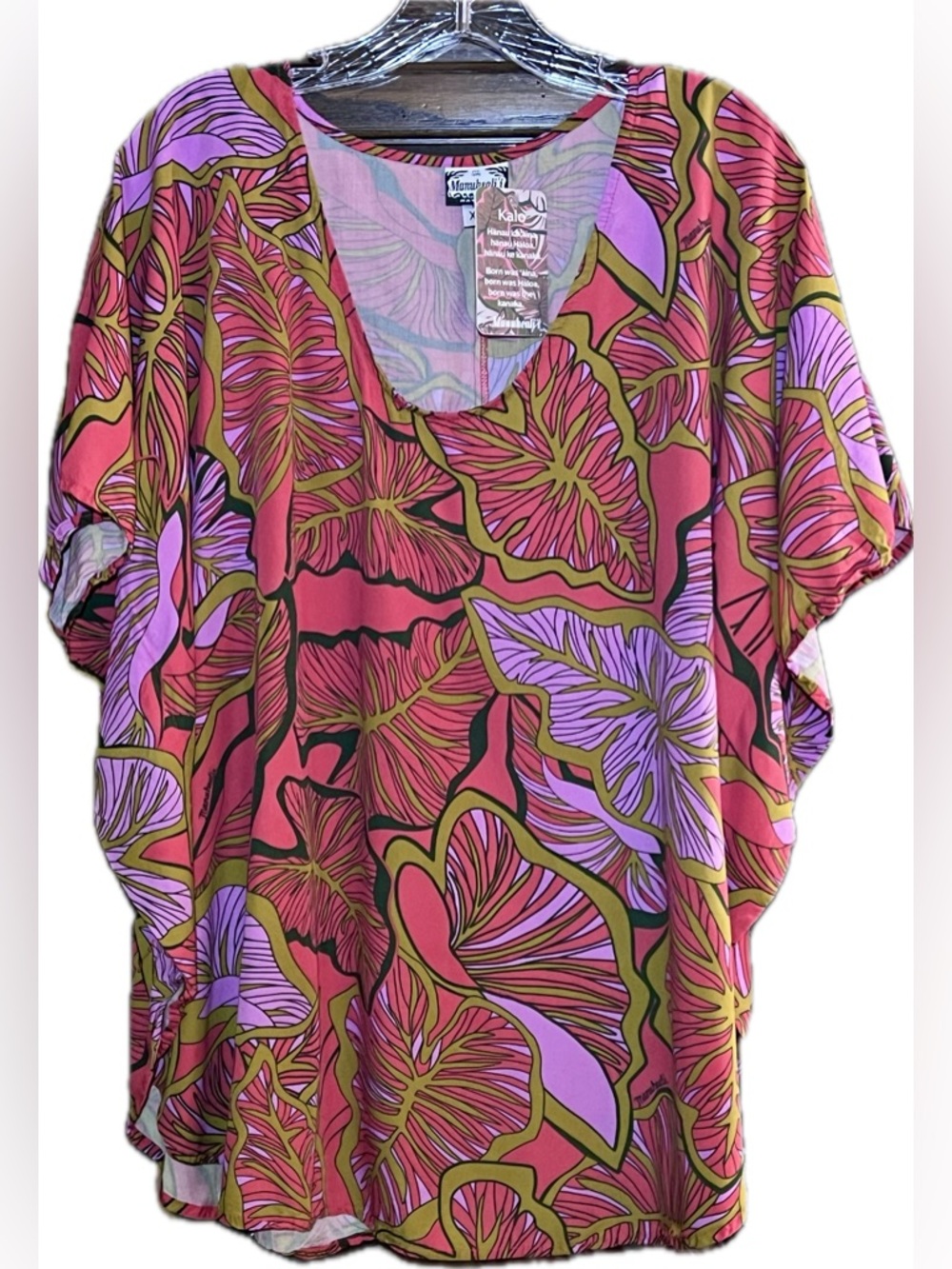 Manuhealii Kalo Top Flowy